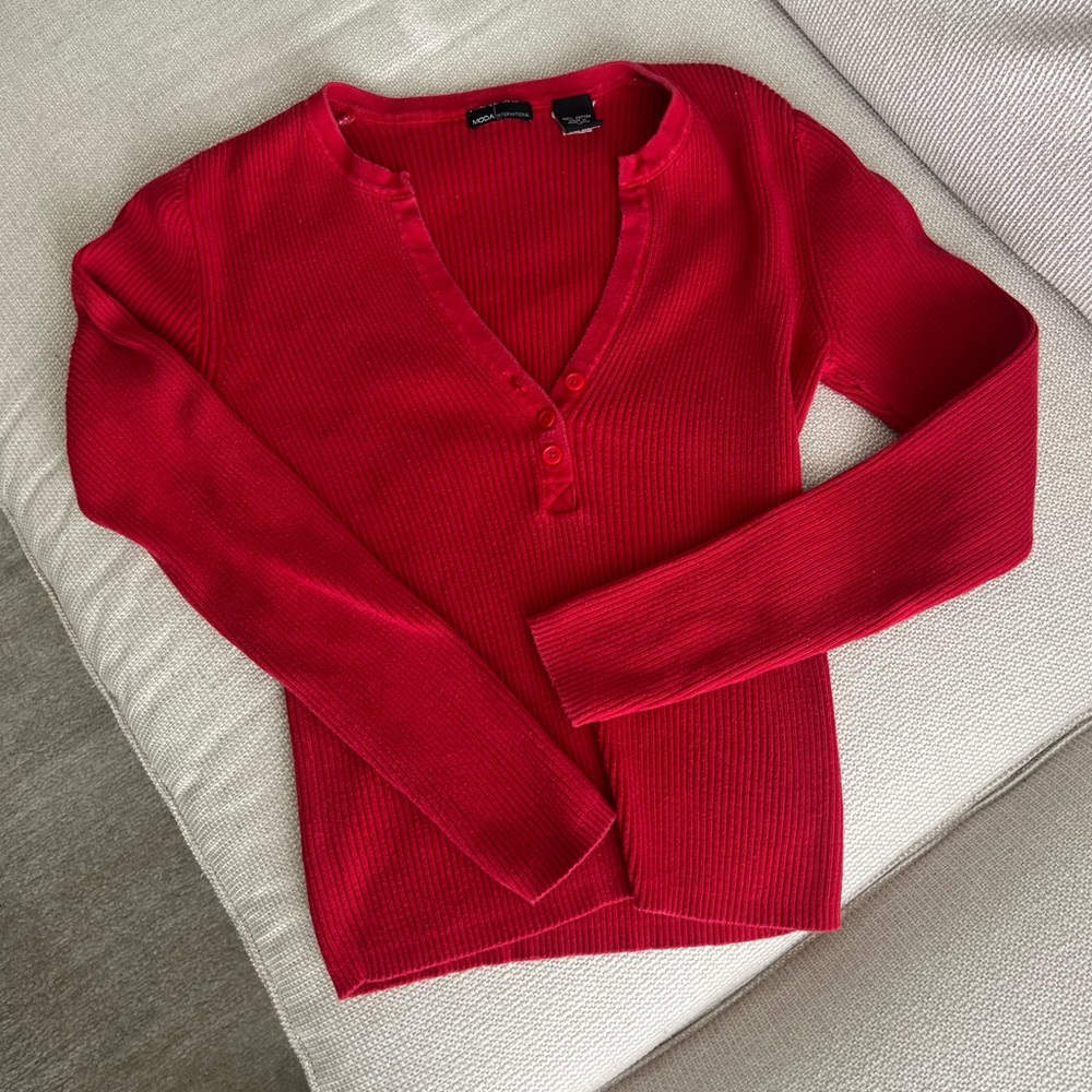 Moda International red ribbed shirt